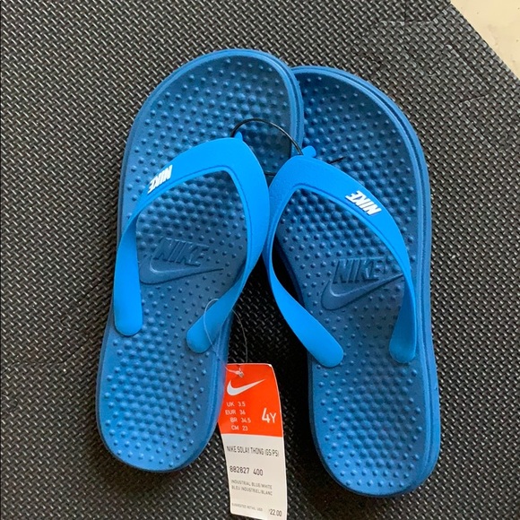 nike thong slippers